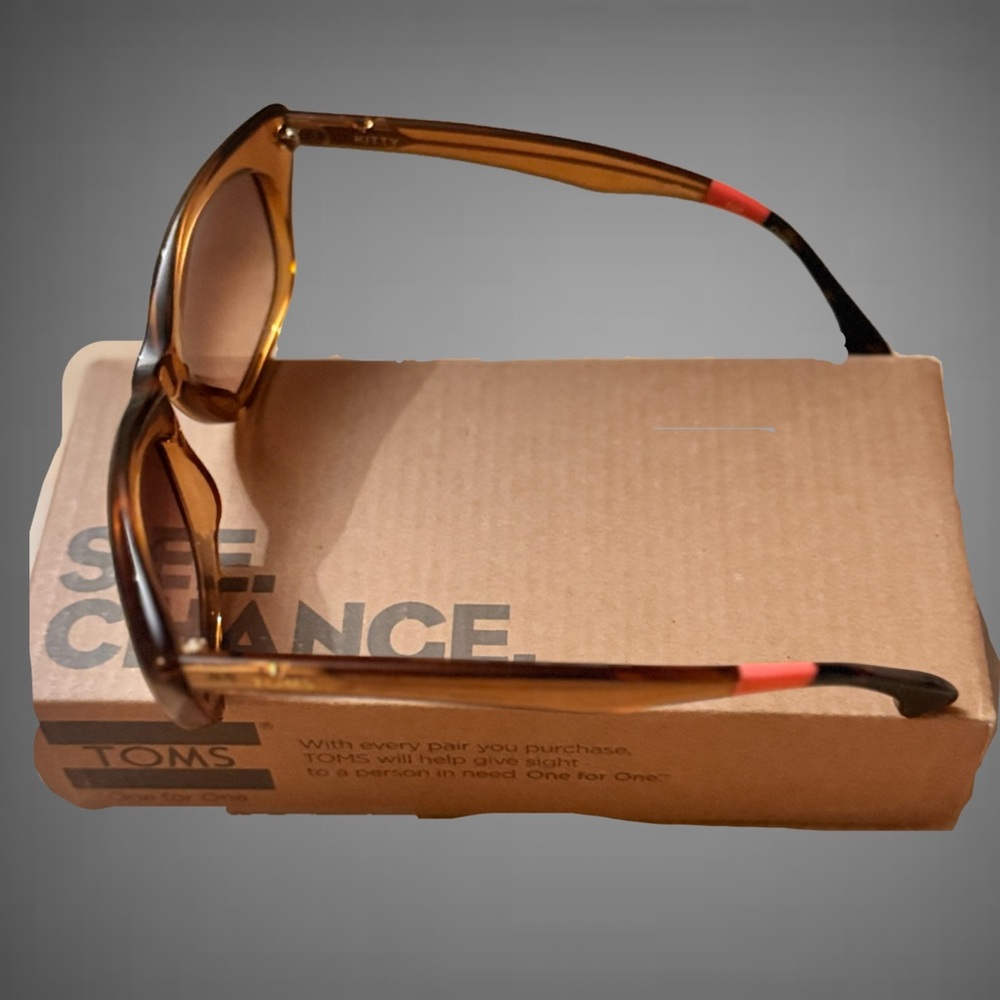 Toms Kitty Brown Sunglasses - Picture 2 of 7